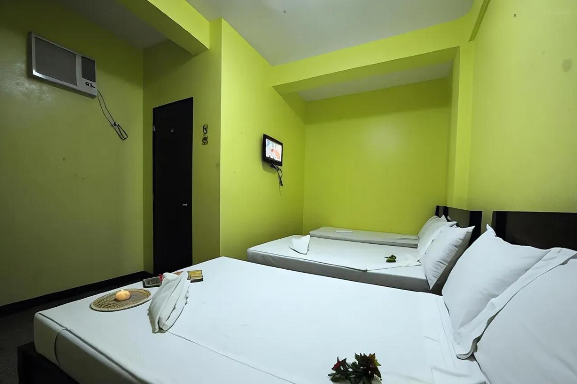 Luis Bay Travellers Lodge Đảo Coron Ngoại thất bức ảnh
