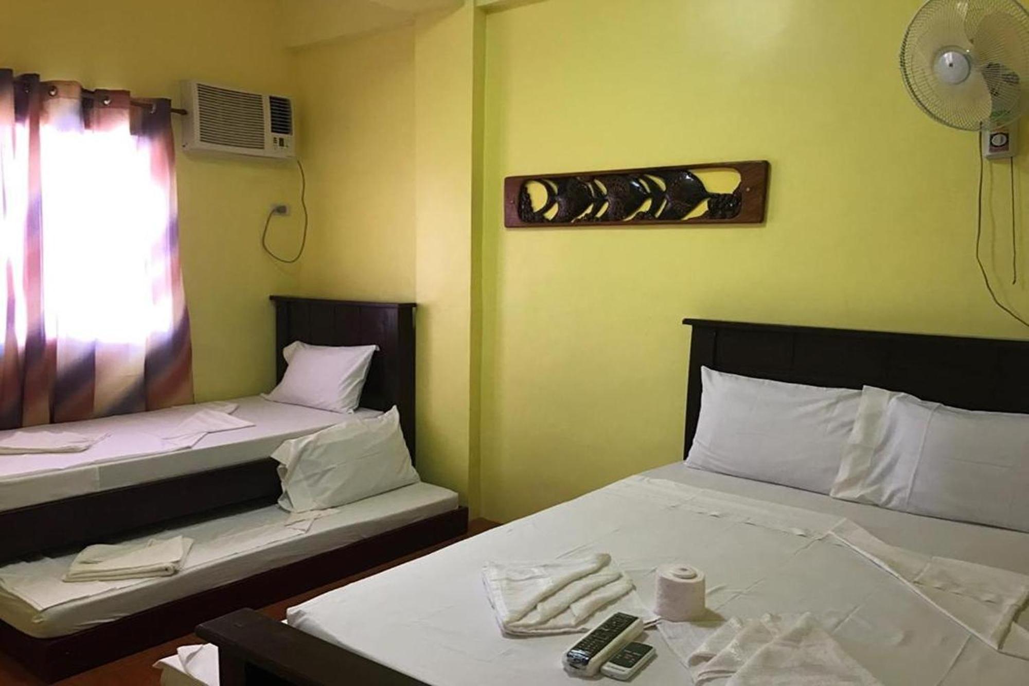 Luis Bay Travellers Lodge Đảo Coron Ngoại thất bức ảnh