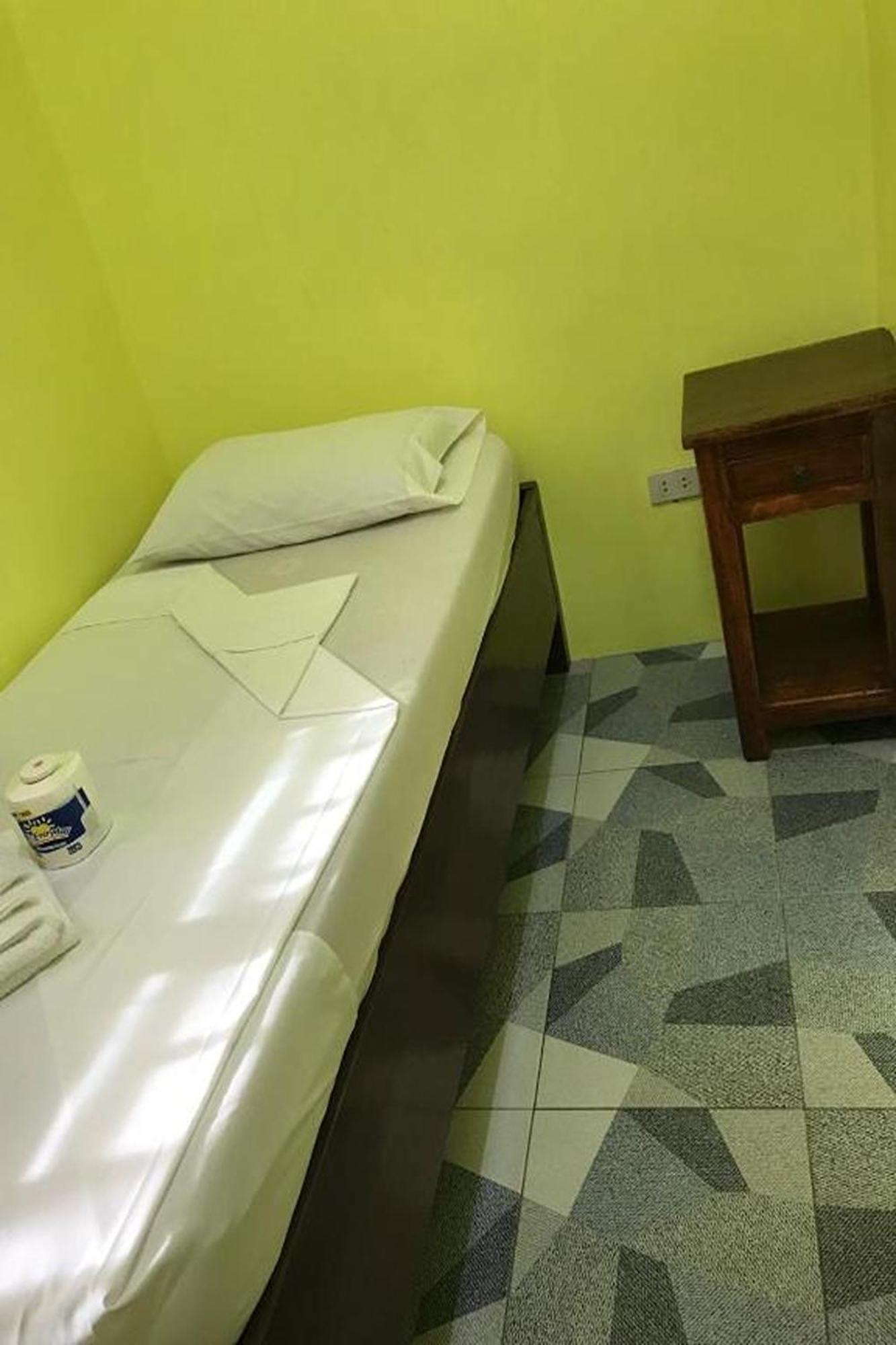 Luis Bay Travellers Lodge Đảo Coron Ngoại thất bức ảnh