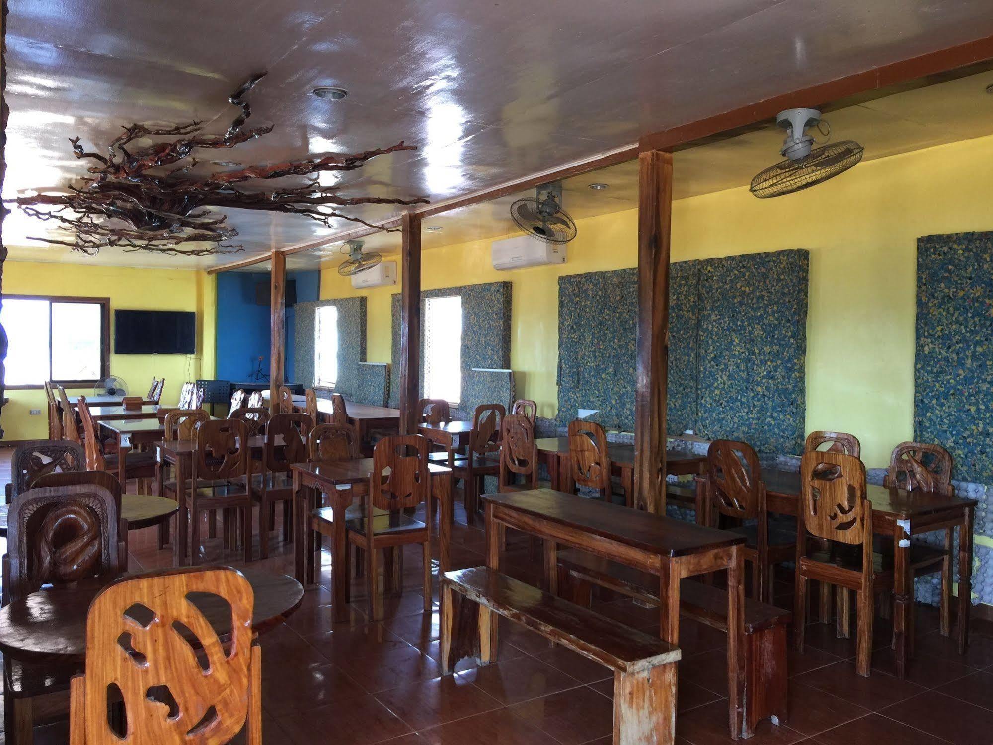 Luis Bay Travellers Lodge Đảo Coron Ngoại thất bức ảnh