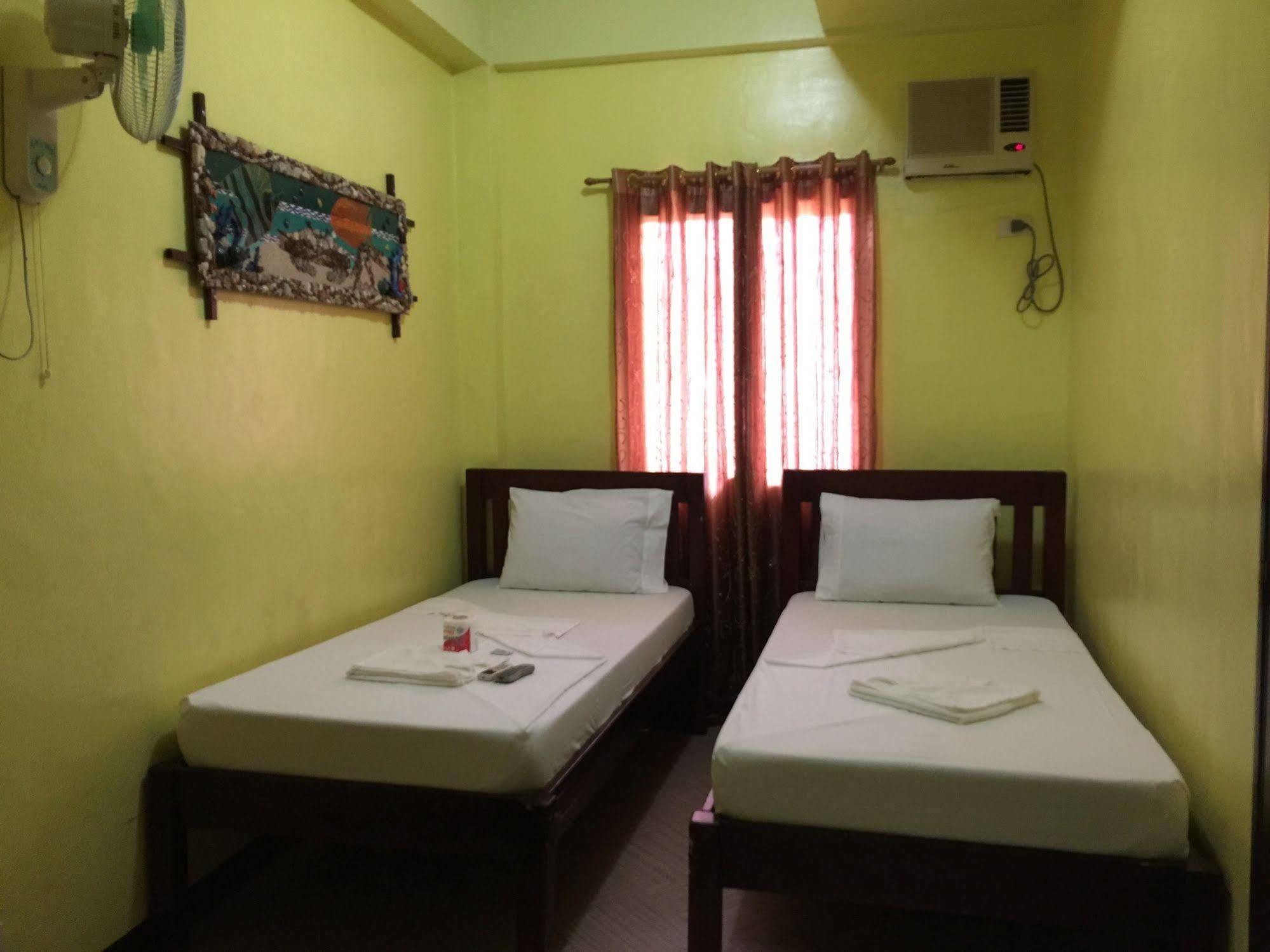Luis Bay Travellers Lodge Đảo Coron Ngoại thất bức ảnh