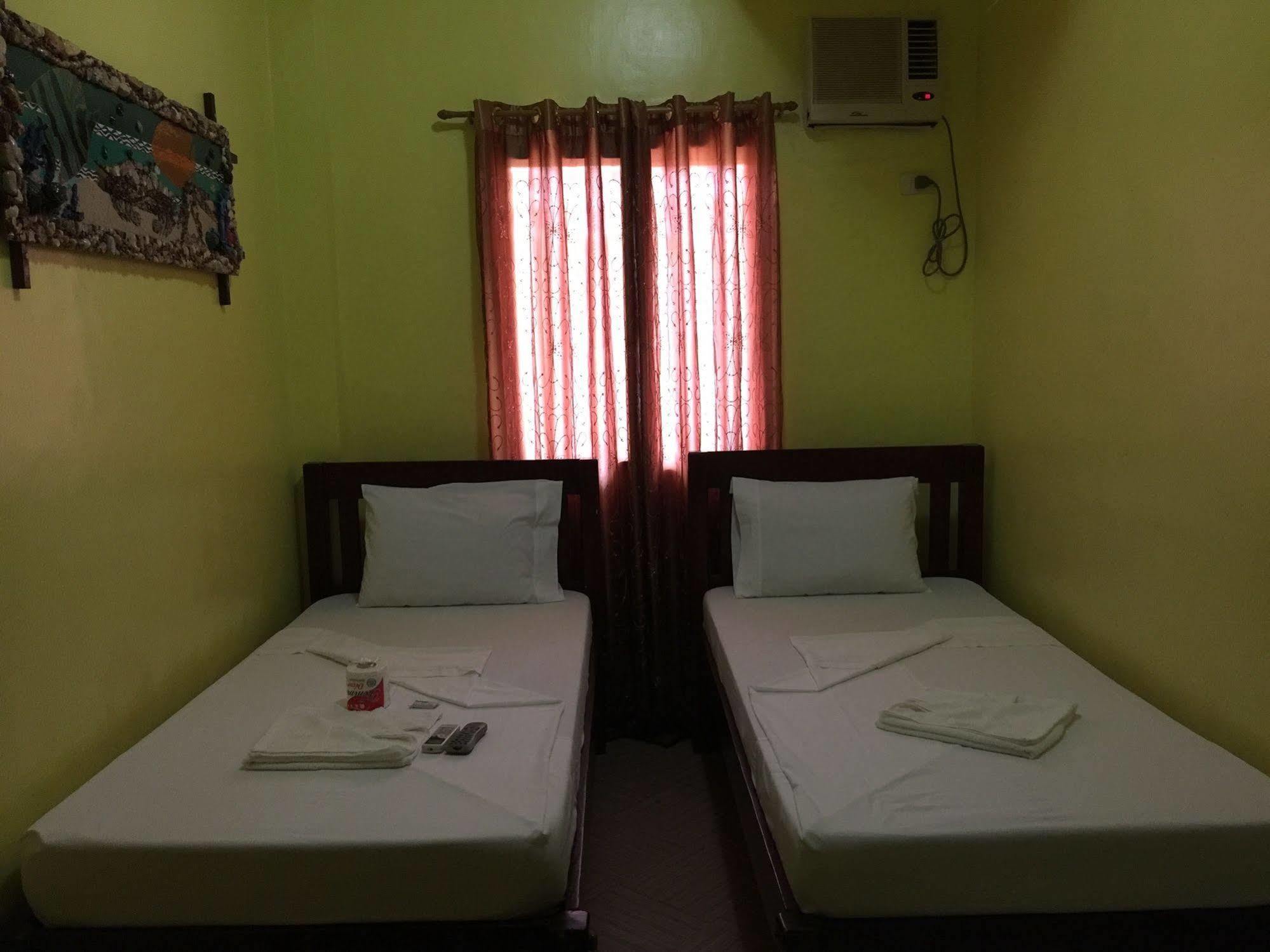 Luis Bay Travellers Lodge Đảo Coron Ngoại thất bức ảnh