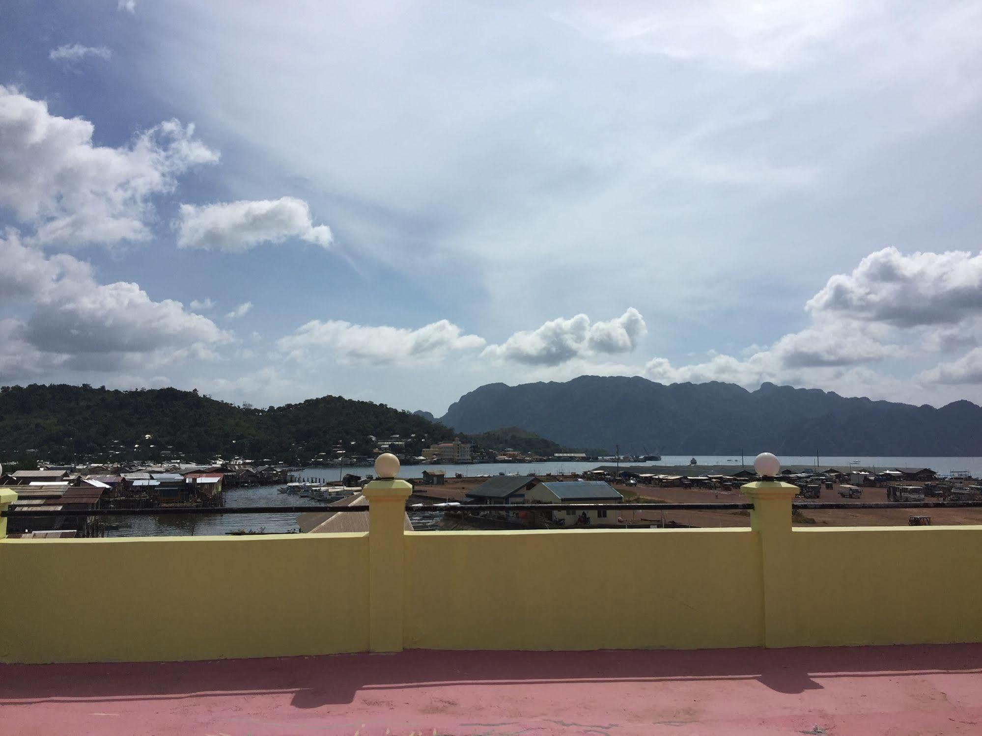 Luis Bay Travellers Lodge Đảo Coron Ngoại thất bức ảnh